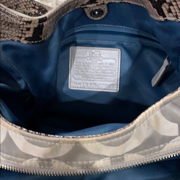 Beautiful Coach Bag - Picture 5 of 5